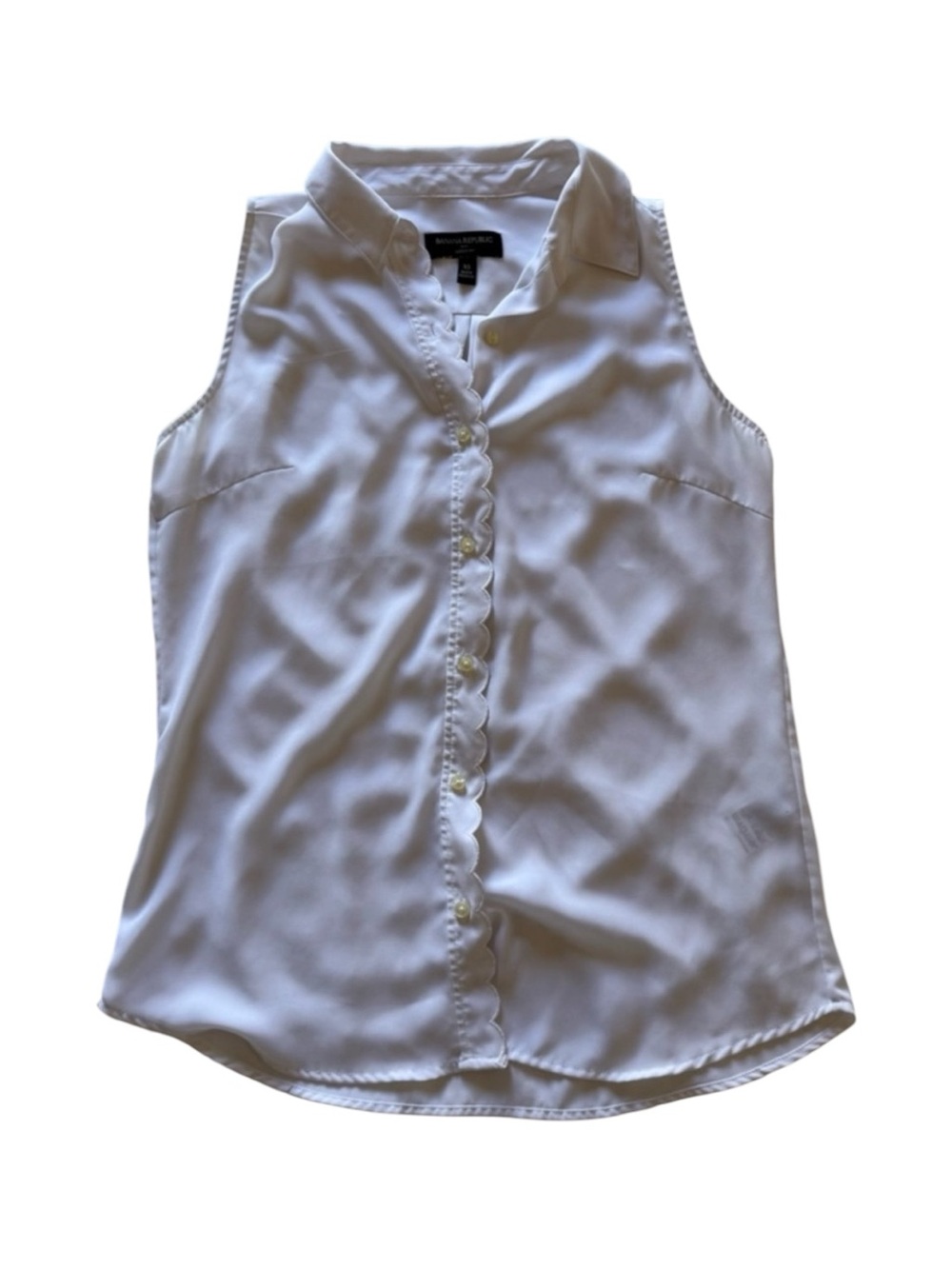 Banana Republic White Sleeveless Scalloped Button-Front Shirt